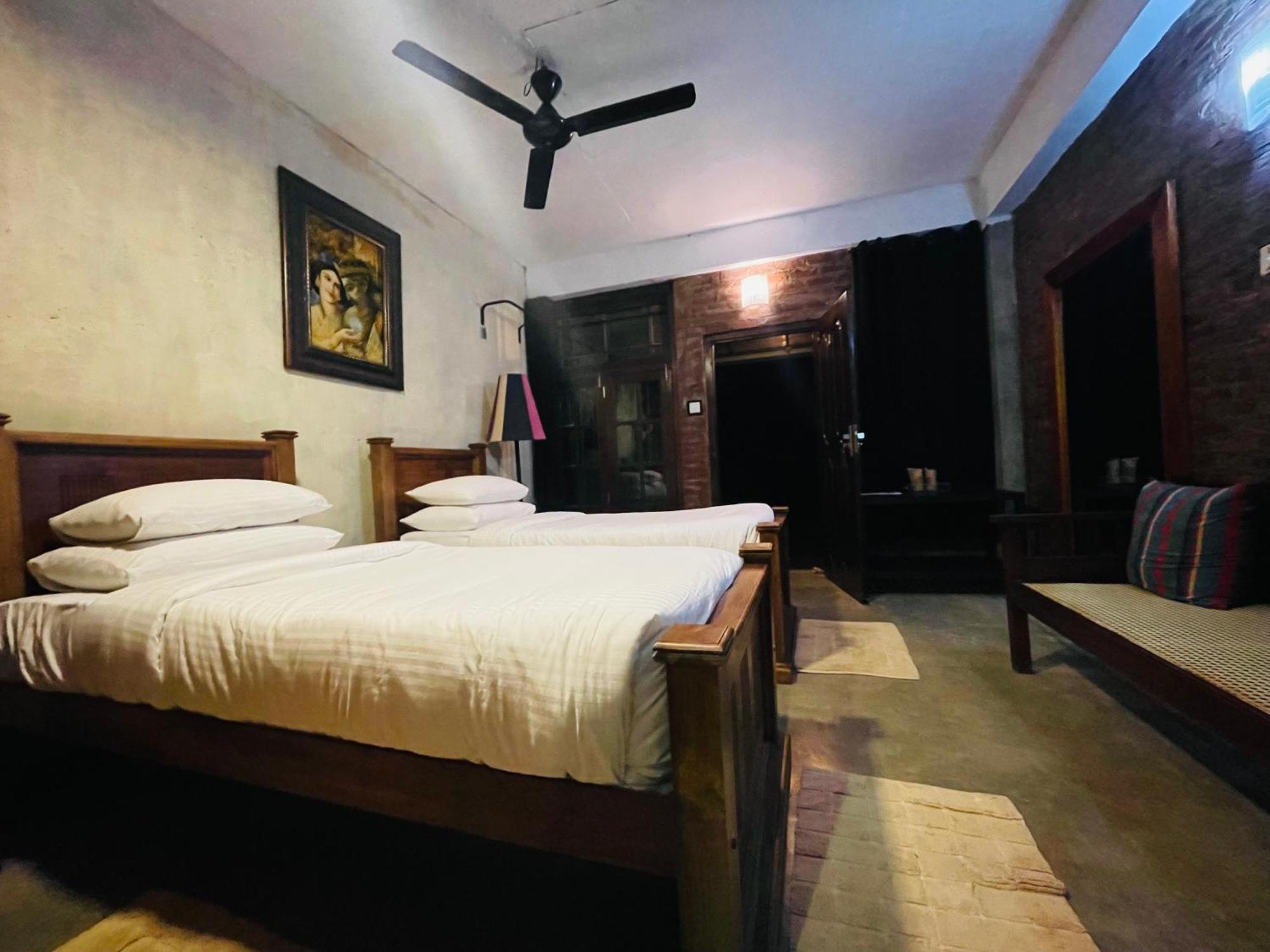 Aayu Hanthana Boutique Hotel Канди Экстерьер фото